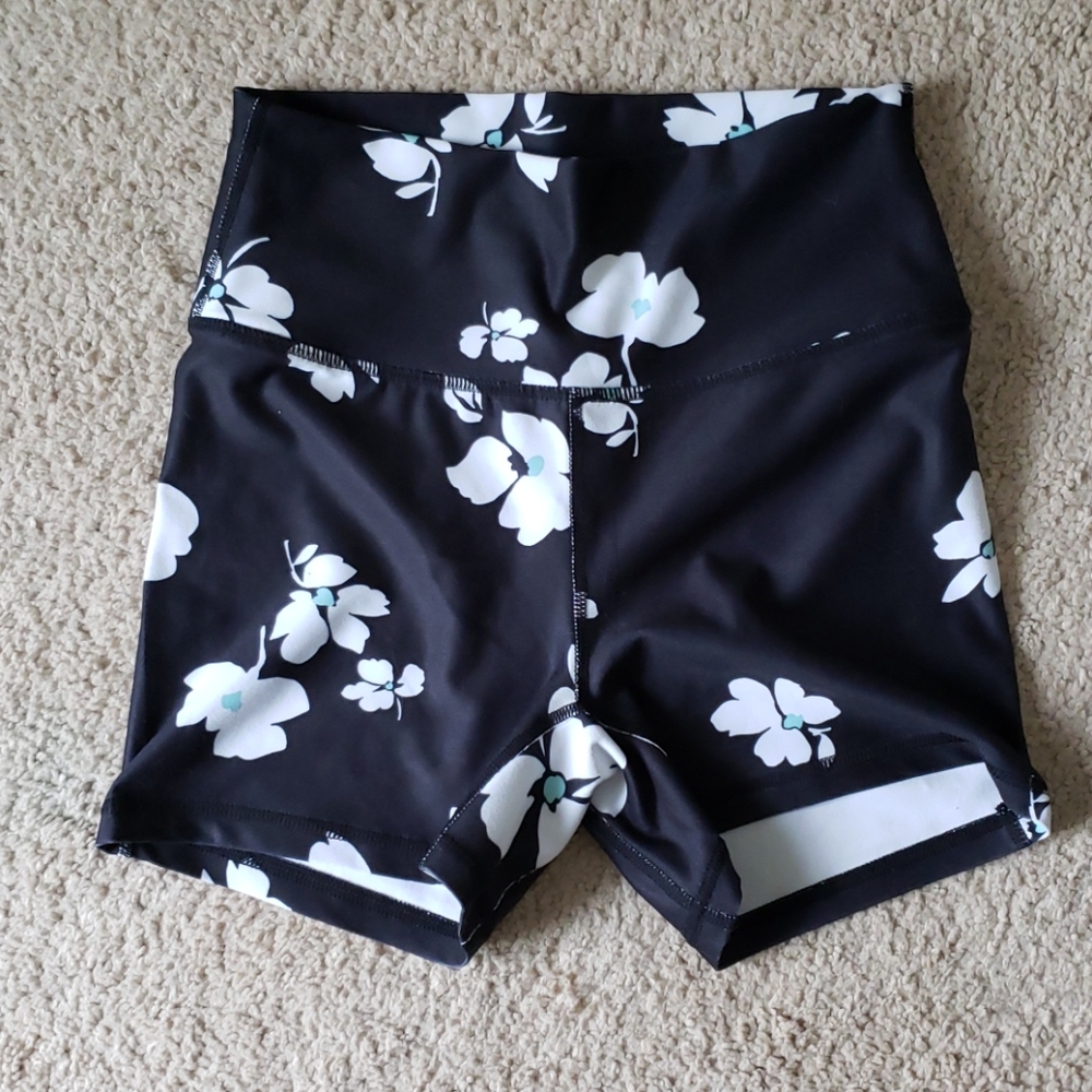 fabletics high waisted workout short